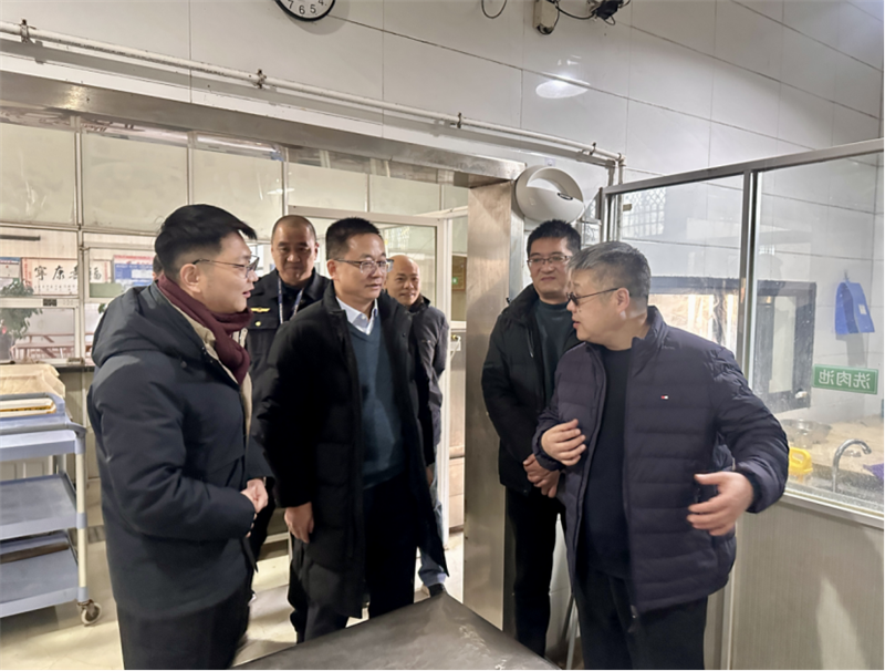 1768285839800200.png 筑牢全场景食安防线 守护群众饮食安心——王韶勋副区长带队开展食品安全专项检查575.png