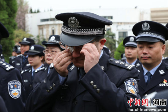 图为祭奠现场。记者 李超庆 摄