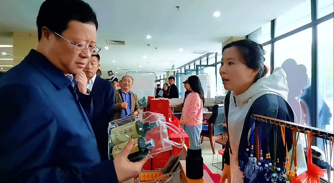 1758629044810349.jpg 微信图片_20250923200053.jpg