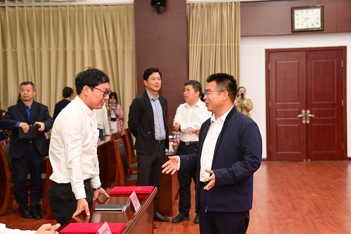 1759122053522506.jpg 微信图片_20250929120805.jpg