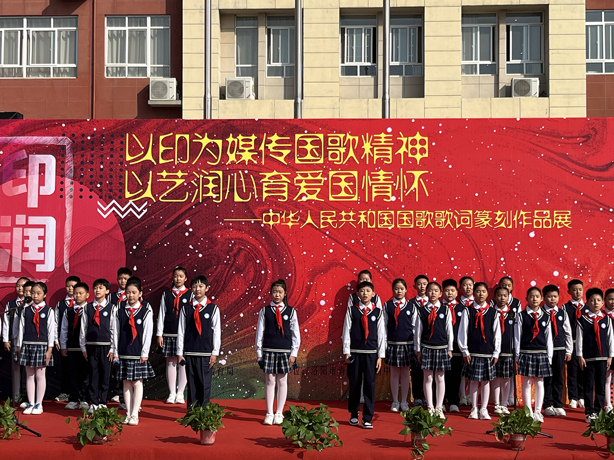 1759276529303075.jpg 朗诵.jpg