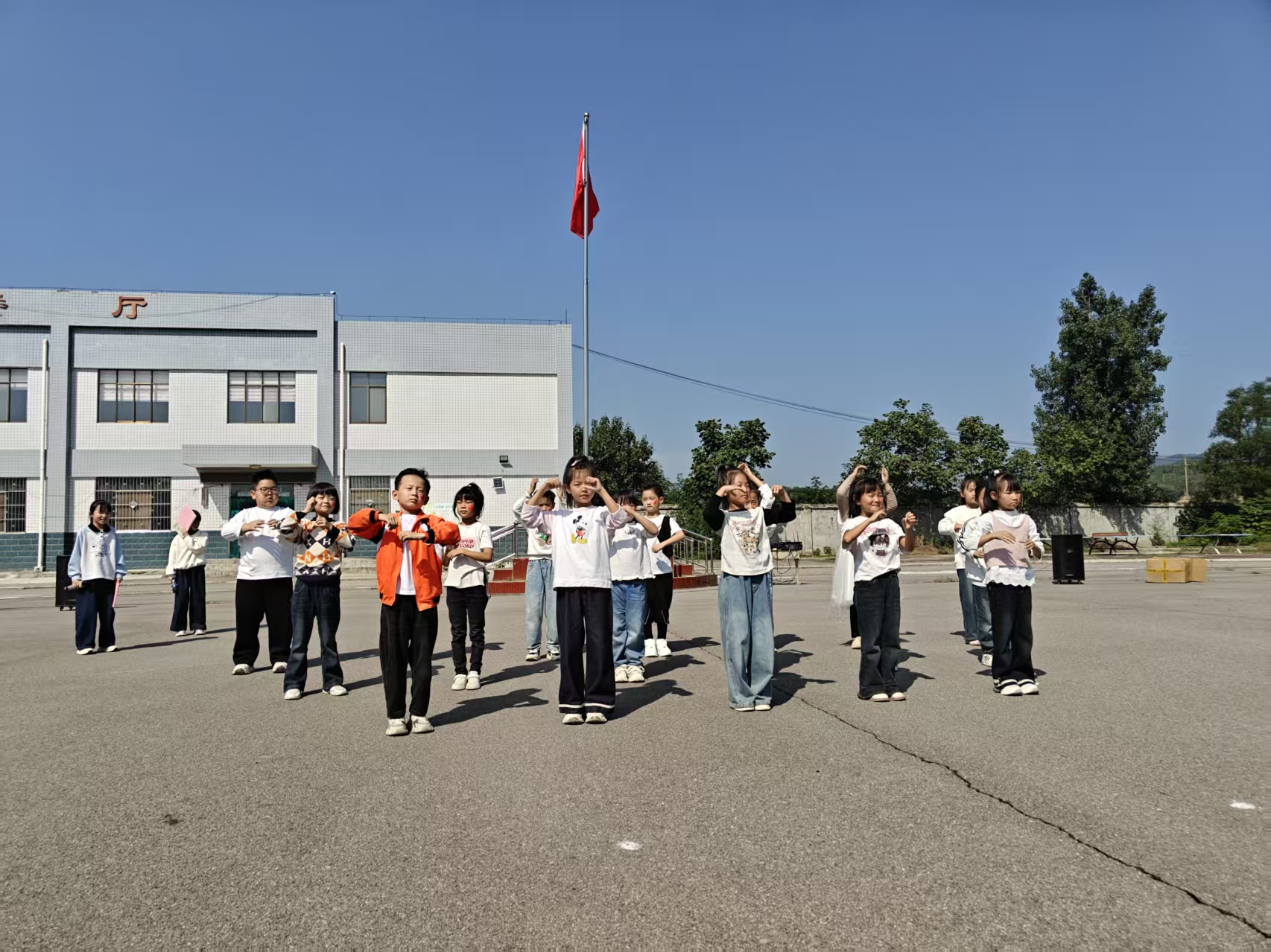 1759590875544108.png 图片1.png