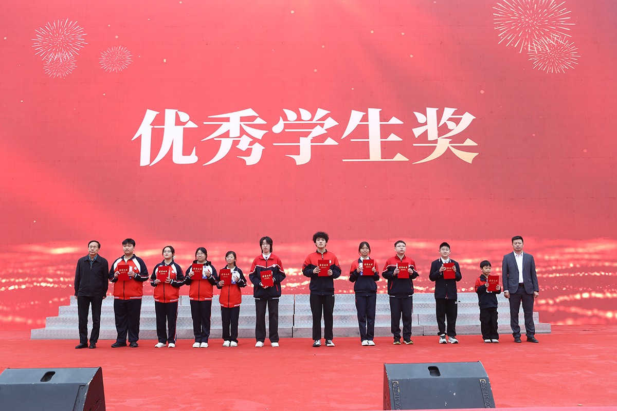 1760237942505005.jpg 1DXS0579.JPG