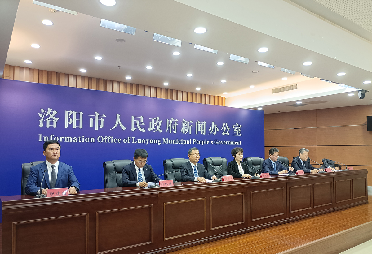 1760678243345974.jpg 微信图片_20251016194725.jpg