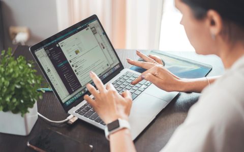 制度革新引领互联网信息服务发展新航向